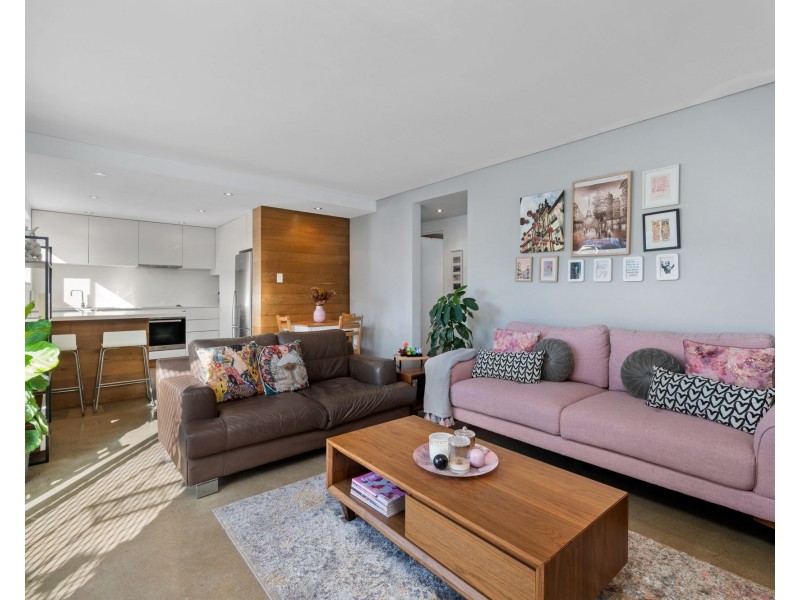 2/131 Riding Road, Hawthorne QLD 4171