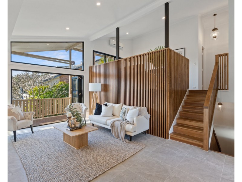 5 Lynell Street, Hamilton QLD 4007