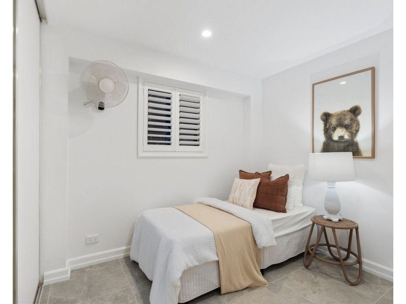 5 Lynell Street, Hamilton QLD 4007