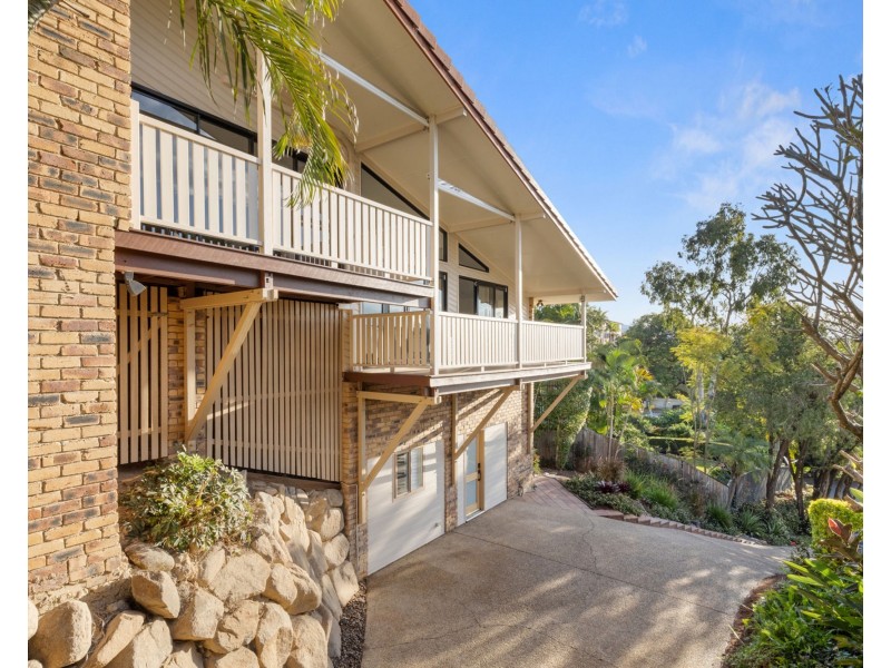 5 Lynell Street, Hamilton QLD 4007