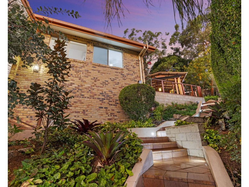 5 Lynell Street, Hamilton QLD 4007