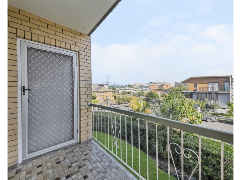 1/72 Thomas Street, Greenslopes QLD 4120