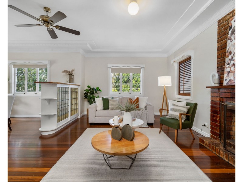 1 Pitcairn Street, Mount Gravatt QLD 4122