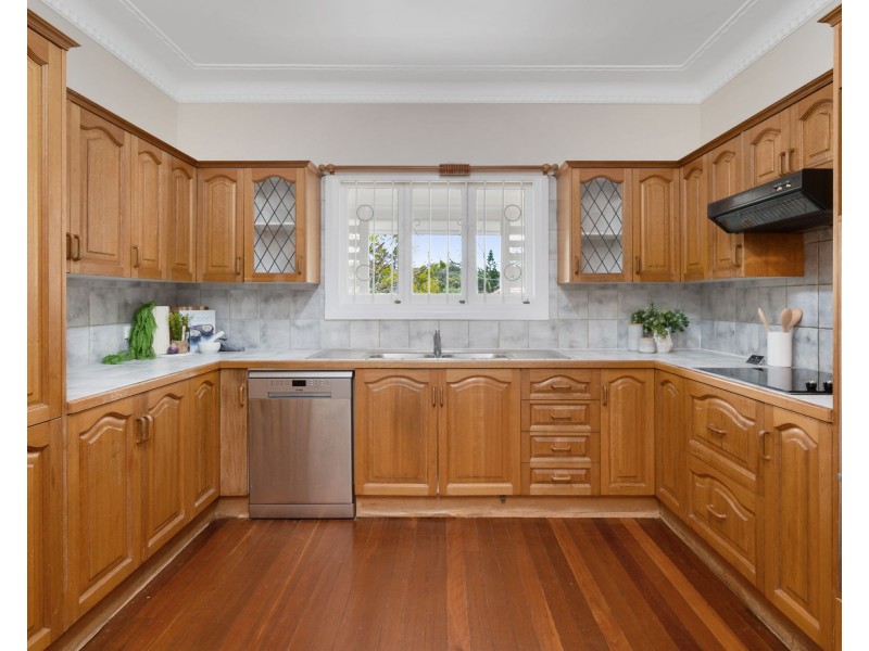 1 Pitcairn Street, Mount Gravatt QLD 4122