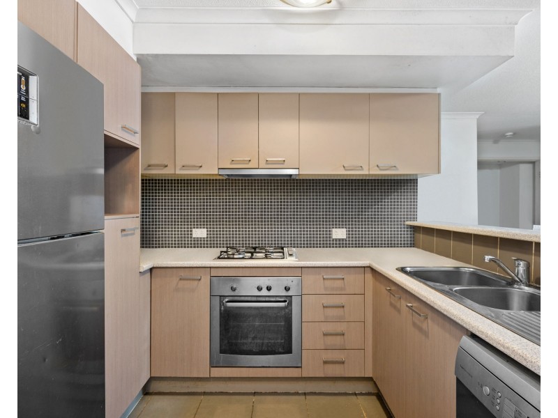 11/269 Nursery Road, Holland Park QLD 4121