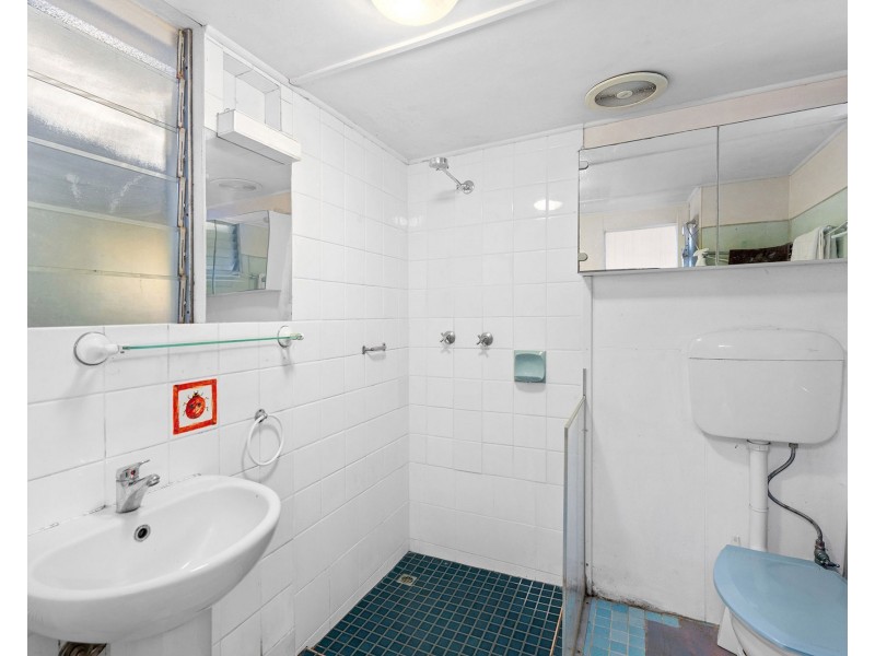 19 School Street, Kelvin Grove QLD 4059