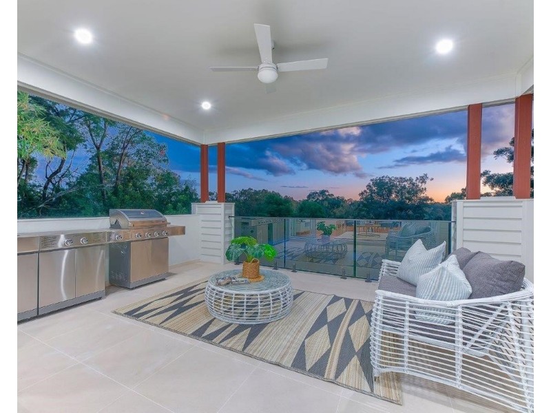 53 Hawken Drive, St Lucia QLD 4067