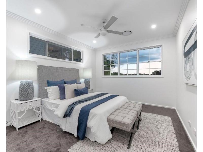 53 Hawken Drive, St Lucia QLD 4067
