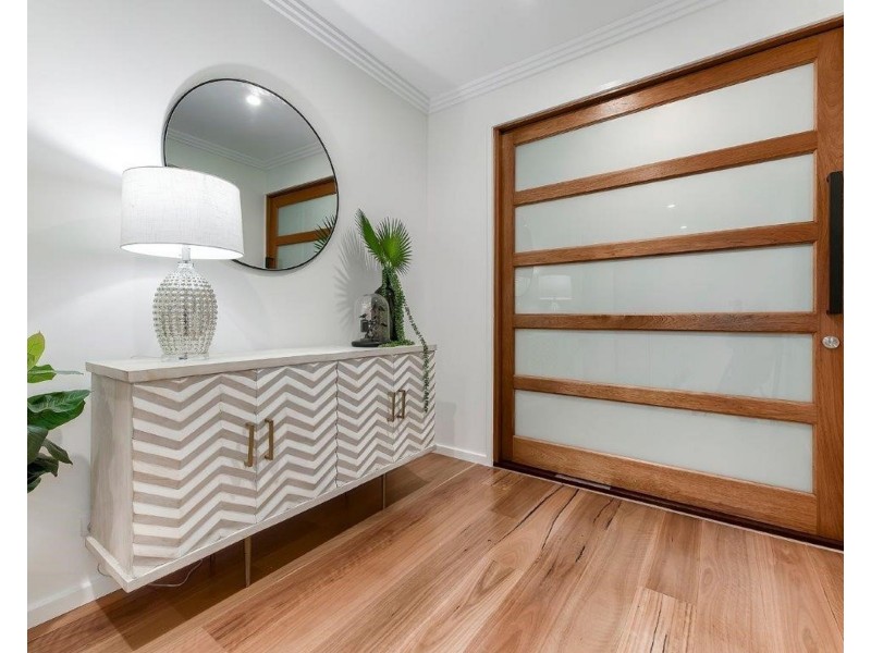 53 Hawken Drive, St Lucia QLD 4067