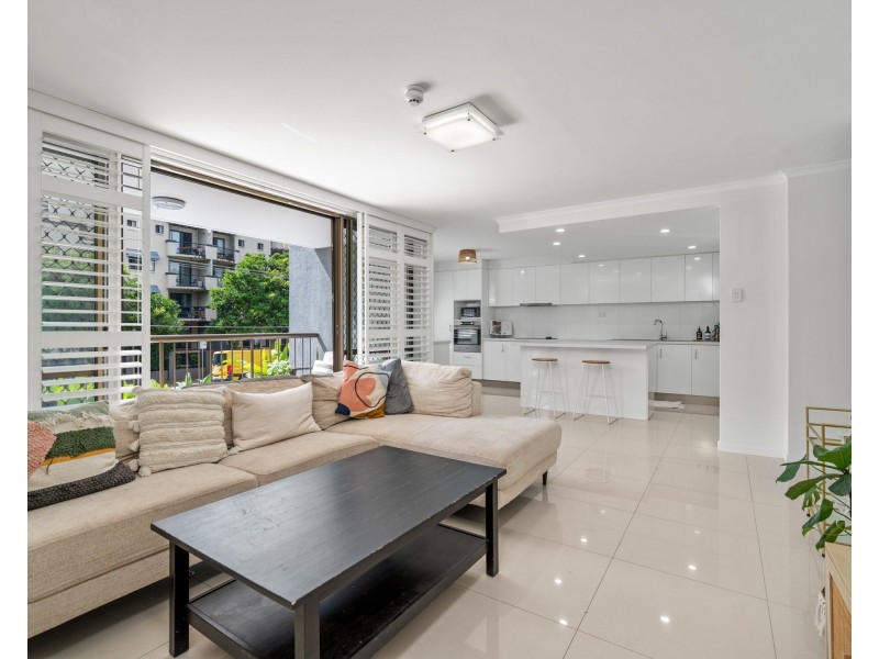 2/89 Thorn Street, Kangaroo Point QLD 4169