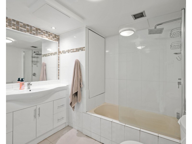 2/89 Thorn Street, Kangaroo Point QLD 4169