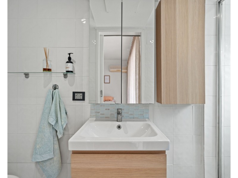 2/89 Thorn Street, Kangaroo Point QLD 4169