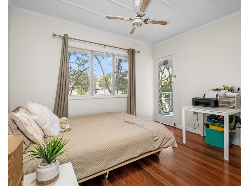 265 Oates Avenue, Holland Park QLD 4121