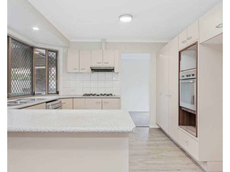 15 Saint Helena Place, Tingalpa QLD 4173