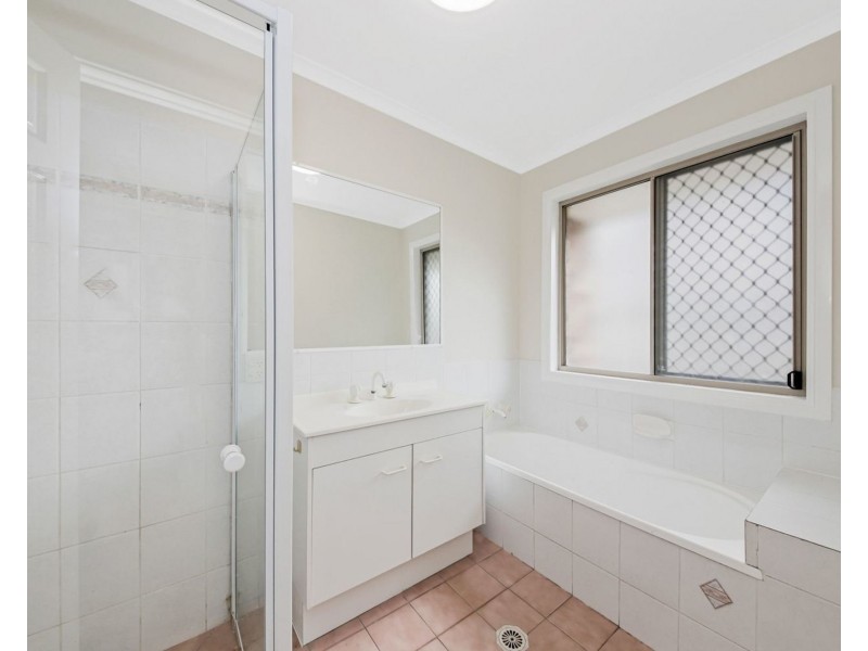 15 Saint Helena Place, Tingalpa QLD 4173
