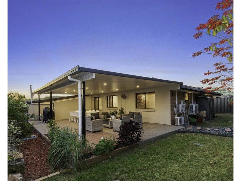 137 Sapphire Street, Holland Park QLD 4121