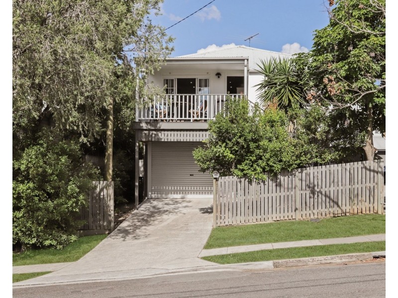 45A Burlington Street, Holland Park QLD 4121