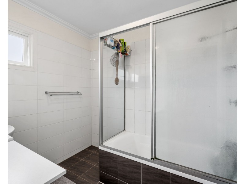 45A Burlington Street, Holland Park QLD 4121