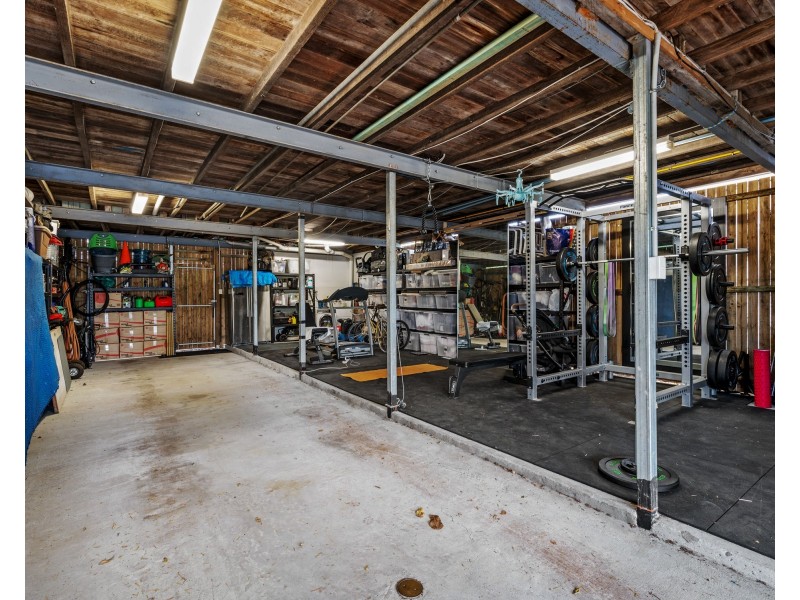 45A Burlington Street, Holland Park QLD 4121