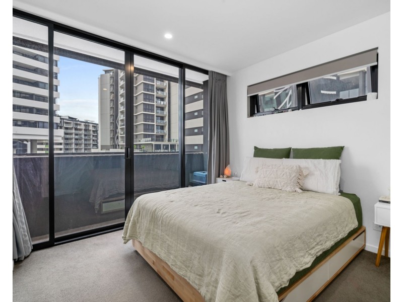 401/19 Deshon Street, Woolloongabba QLD 4102