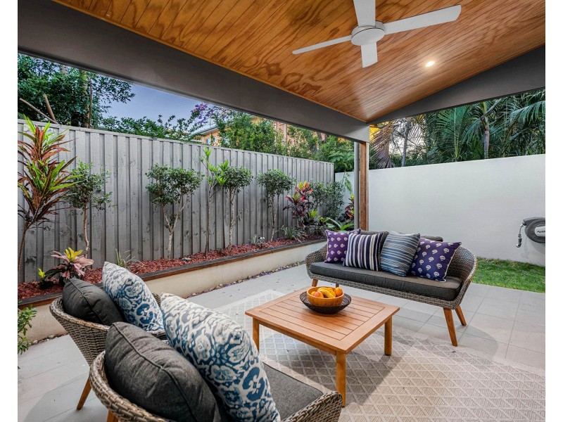 13A Birdwood Street, Coorparoo QLD 4151
