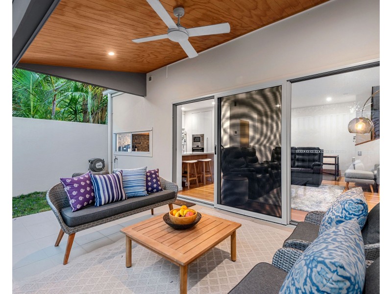 13A Birdwood Street, Coorparoo QLD 4151