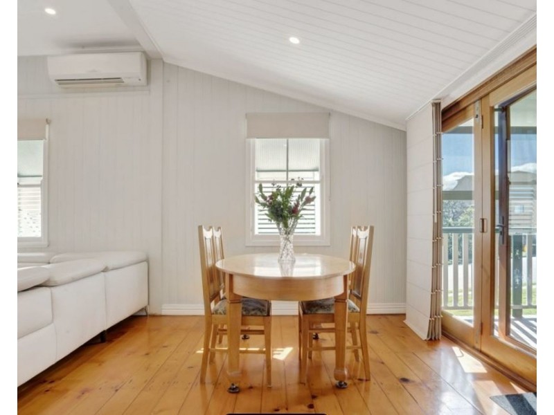 40 Macaulay Street, Coorparoo QLD 4151