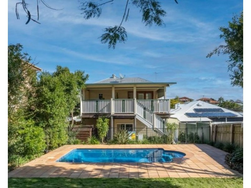 40 Macaulay Street, Coorparoo QLD 4151