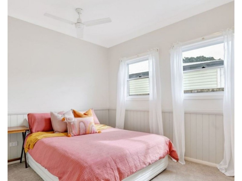 40 Macaulay Street, Coorparoo QLD 4151