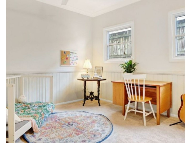 40 Macaulay Street, Coorparoo QLD 4151