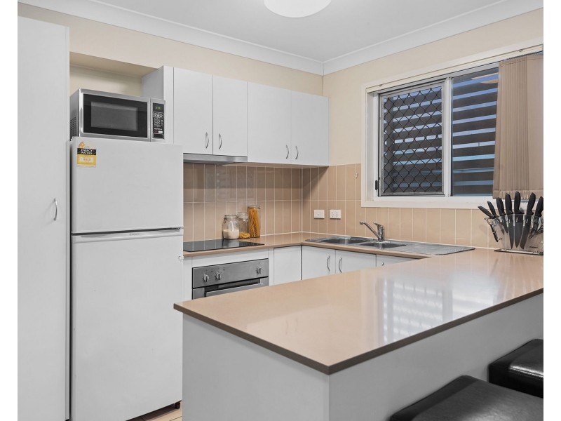 2/4-6 East Street, Camp Hill QLD 4152