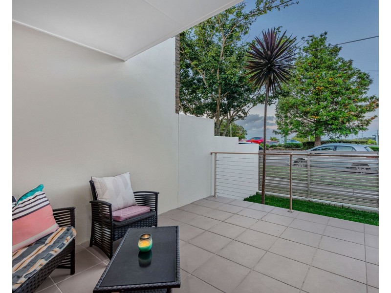 2/4-6 East Street, Camp Hill QLD 4152