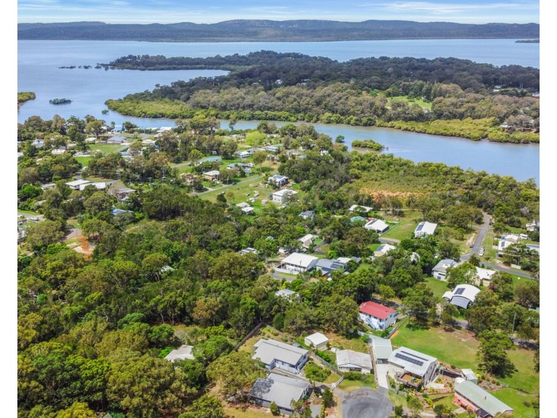 10 Alistair Court, Macleay Island QLD 4184
