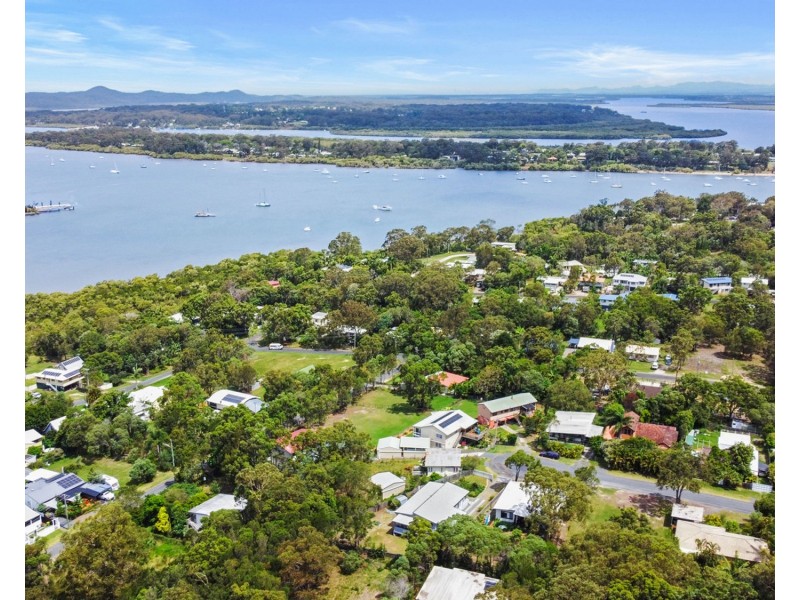 10 Alistair Court, Macleay Island QLD 4184