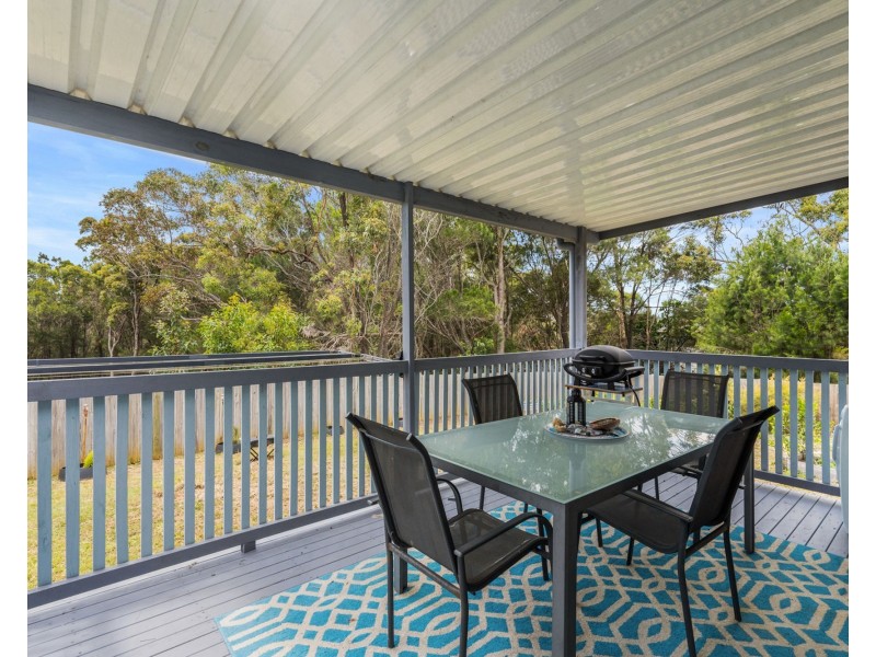 10 Alistair Court, Macleay Island QLD 4184