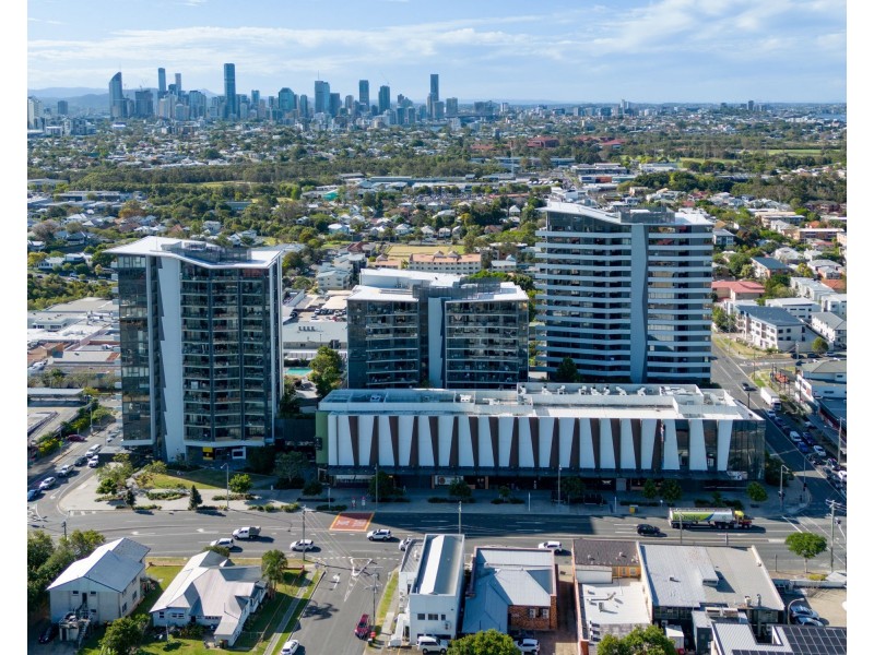 10606/300 Old Cleveland Road, Coorparoo QLD 4151