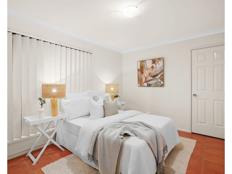 76 Kirra Place, Carindale QLD 4152