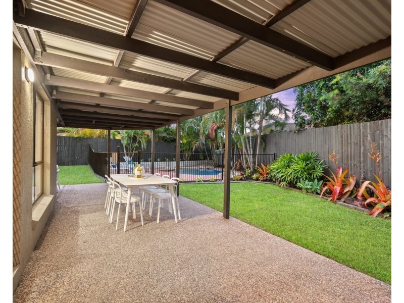 76 Kirra Place, Carindale QLD 4152