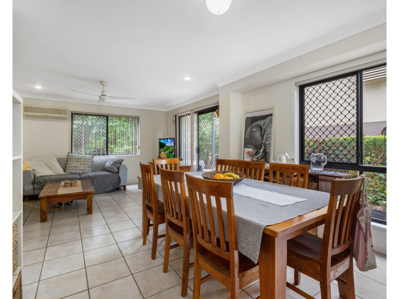 9/7 Nev Close, Wishart QLD 4122