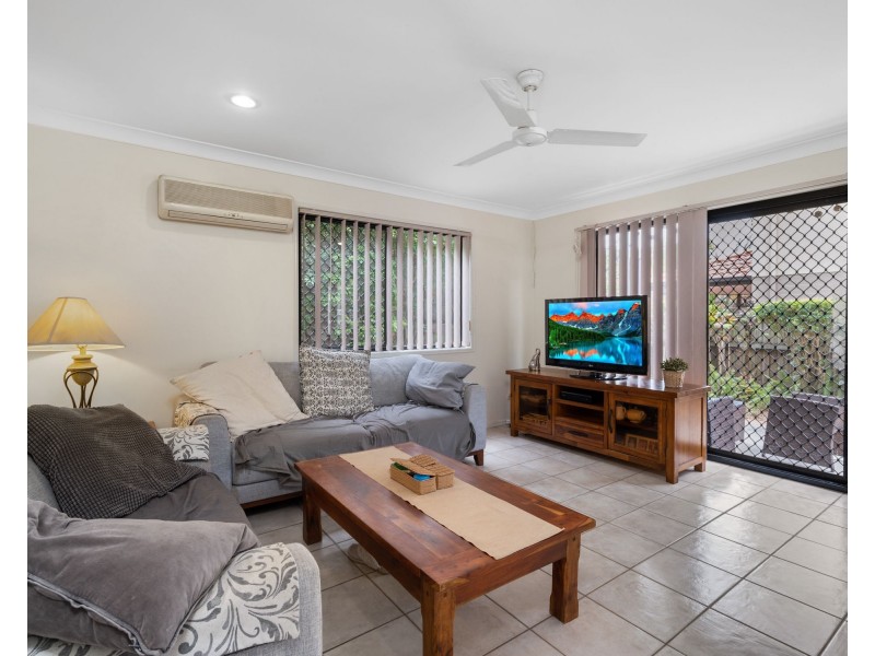9/7 Nev Close, Wishart QLD 4122