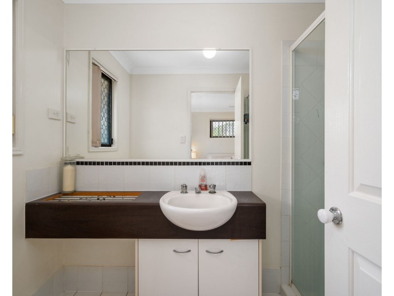 9/7 Nev Close, Wishart QLD 4122