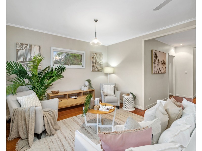 1654 Creek Road, Carina QLD 4152