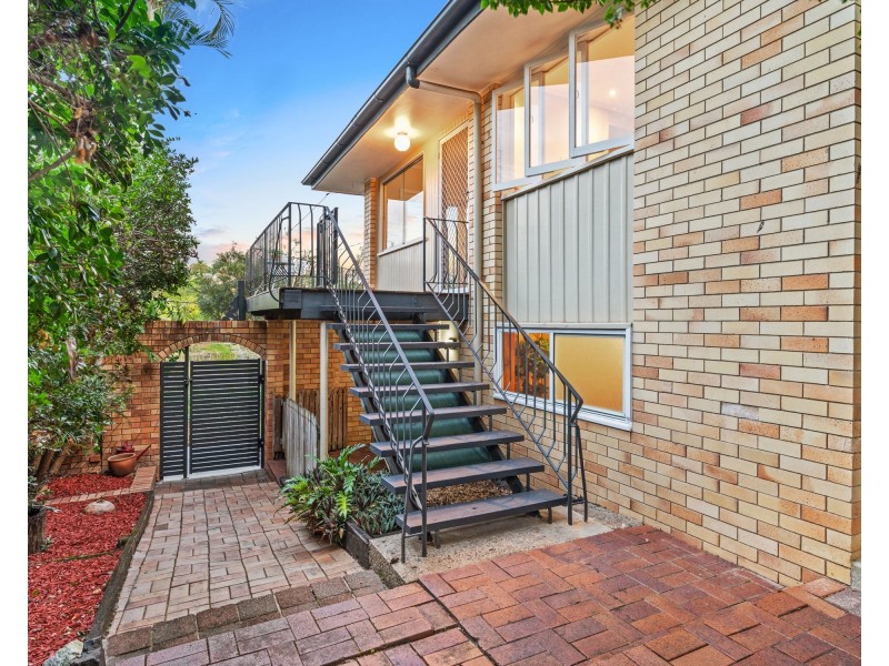 1654 Creek Road, Carina QLD 4152