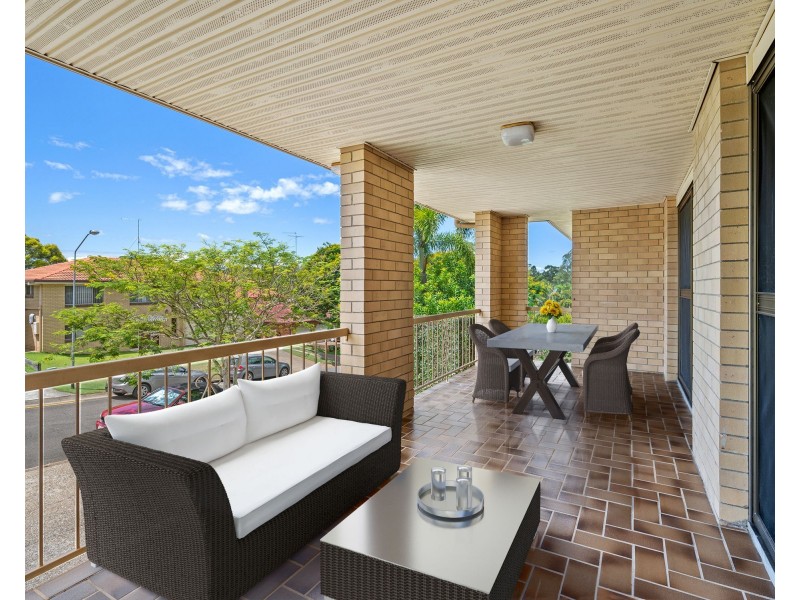 27 Kenora Street, Mansfield QLD 4122