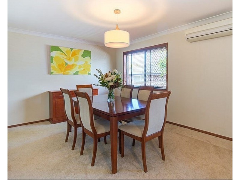 80 Cadogan Street, Carindale QLD 4152