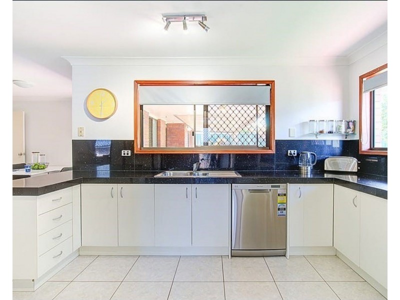 80 Cadogan Street, Carindale QLD 4152