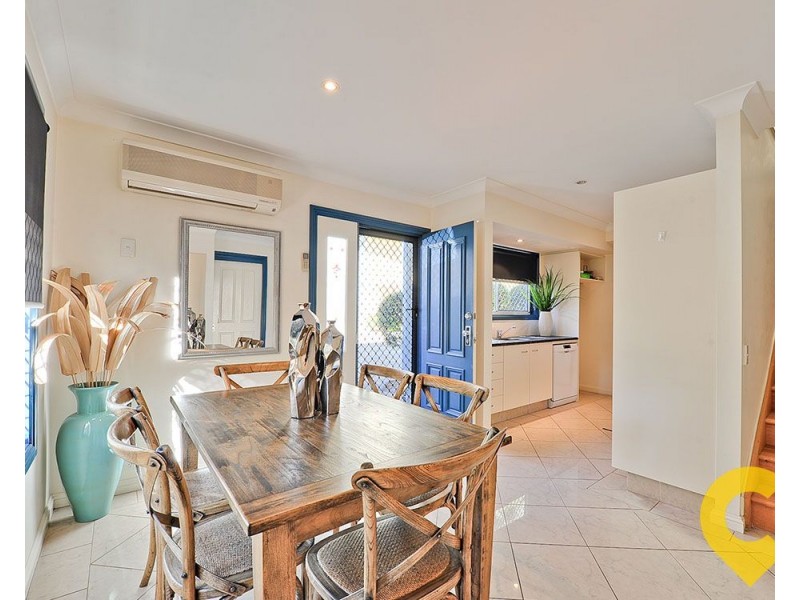 19 Water Street, Red Hill QLD 4059