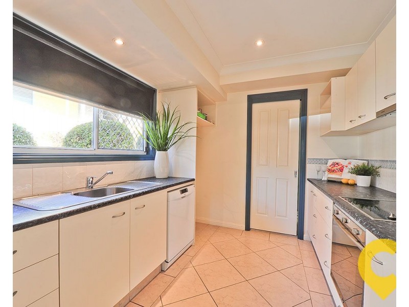 19 Water Street, Red Hill QLD 4059