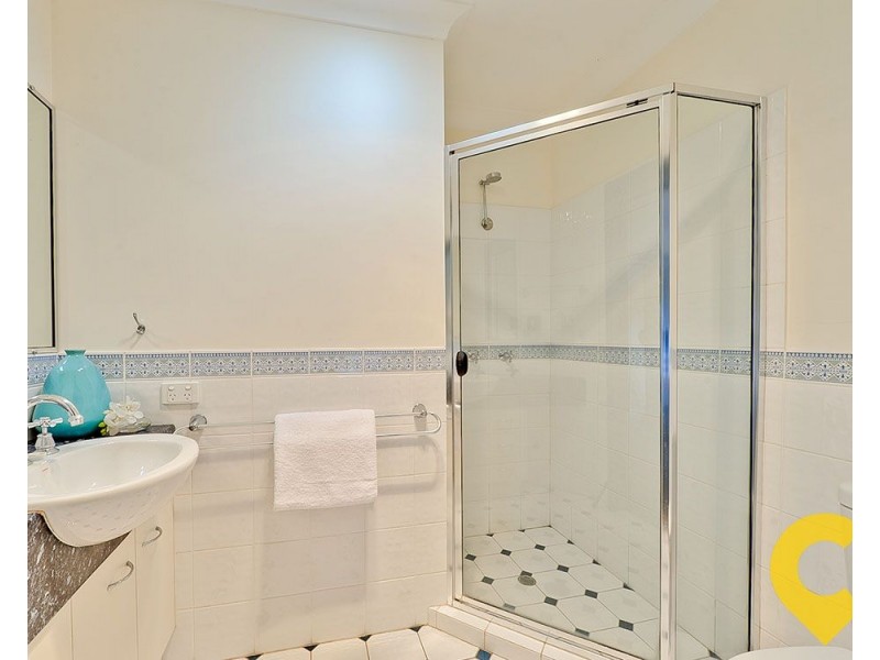 19 Water Street, Red Hill QLD 4059