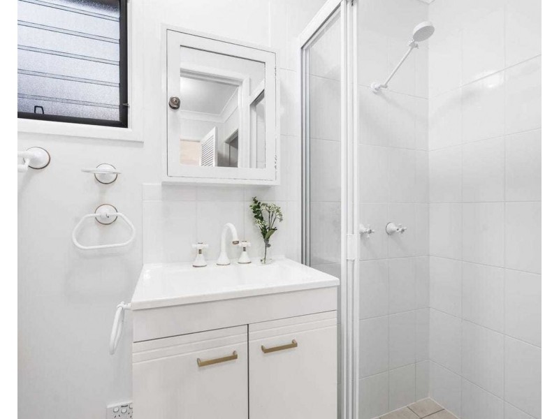 42 Isabella Street, Tarragindi QLD 4121